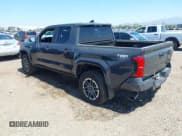 ✅ 2024 Toyota Tacoma SR5 • VIN: 3TMKB5FN6RM019245 • Лот: 41978354. Опубликован ранее на IAAI с пробегом 263 миль. Бесплатный доступ к архиву аукционных продаж из США и подробный отчёт об истории автомобиля на DreamBid. Изображение 3.