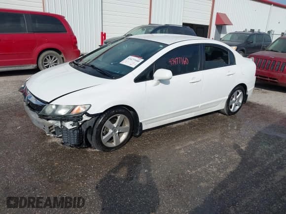 ✅ 2011 Honda Civic LX-S • VIN: 2HGFA1F63BH549569 • Lot: 43477160. Listed on IAAI with 225,620 mi. Free auction sales archive from the USA and detailed vehicle history report at DreamBid. Image 2.