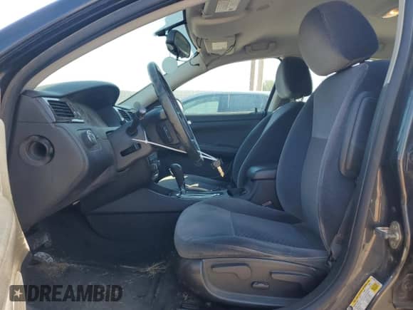 2012 Chevrolet Impala LT Fleet with VIN 2G1WG5E37C1322027, listed as a Copart auction lot 86896395 with 152,202 mi miles and Clean title. Bid and sale history available at DreamBid. Image 7.