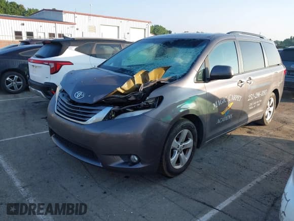 ✅ 2015 Toyota Sienna LE AAS • VIN: 5TDKK3DCXFS675224 • Lot: 42448400. Listed on IAAI with 152,705 mi. Free auction sales archive from the USA and detailed vehicle history report at DreamBid. Image 18.
