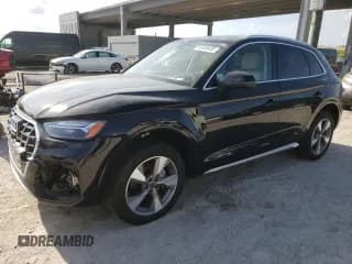 ✅ 2023 Audi Q5 Premium • VIN: WA1ABAFY2P2155692 • Lot: 64009685. Wystawiony na Copart z przebiegiem 11 904 mil. Bezpłatny archiwum sprzedaży aukcyjnych z USA i szczegółowy raport historii pojazdu na DreamBid. Zdjęcie 1.