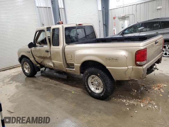 ✅ 2002 Ford Ranger XL Fleet • VIN: 1FTZR45E22PA77052 • Лот: 86294715. Опубликован ранее на Copart с пробегом 221 340 миль. Бесплатный доступ к архиву аукционных продаж из США и подробный отчёт об истории автомобиля на DreamBid. Изображение 2.