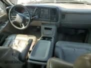 ✅ 2001 GMC Sierra 2500HD SLE • VIN: 1GTHK29G41E193895 • Лот: 71204535. Опубликован ранее на Copart с пробегом 307 773 миль. Бесплатный доступ к архиву аукционных продаж из США и подробный отчёт об истории автомобиля на DreamBid. Изображение 8.