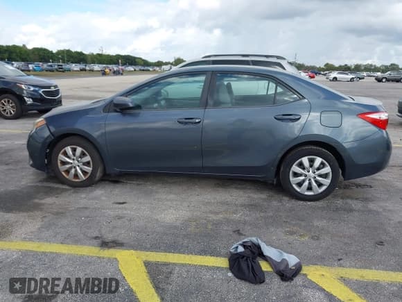 ✅ 2014 Toyota Corolla LE Plus • VIN: 5YFBURHE0EP121139 • Lot: 43808796. Listed on IAAI with 167,772 mi. Free auction sales archive from the USA and detailed vehicle history report at DreamBid. Image 14.