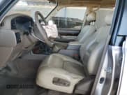 ✅ 1997 Lexus LX 450 • VIN: JT6HJ88J3V0182934 • Lot: 45865895. Wystawiony na Copart z przebiegiem 155 680 mil. Bezpłatny archiwum sprzedaży aukcyjnych z USA i szczegółowy raport historii pojazdu na DreamBid. Zdjęcie 7.