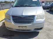 ✅ 2010 Chrysler Town & Country Touring • VIN: 2A4RR5D14AR350892 • Lot: 42641593. Wystawiony na IAAI z przebiegiem 97 493 mil. Bezpłatny archiwum sprzedaży aukcyjnych z USA i szczegółowy raport historii pojazdu na DreamBid. Zdjęcie 6.