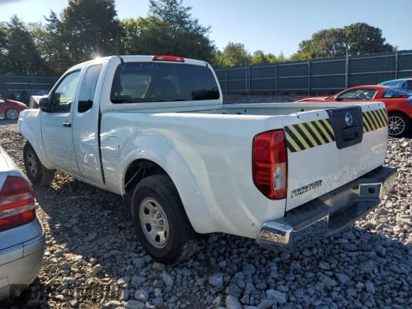 2015 Nissan Frontier S z VIN 1N6BD0CT2FN702395, wystawiony jako Copart lot #69367785 z przebiegiem 204 396 mil mil oraz Czysty tytuł • Clean title. Historia ofert i sprzedaży dostępna na DreamBid. Obrazek 2.