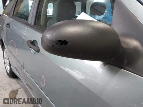 ✅ 2003 Ford Focus SE Fleet • VIN: 1FAHP36383W253026 • Lot: 42896191. Listed on IAAI with 63,228 mi. Free auction sales archive from the USA and detailed vehicle history report at DreamBid. Image 14.