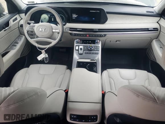 ✅ 2024 Hyundai Palisade Calligraphy • VIN: KM8R7DGEXRU718054 • Лот: 42493615. Опубликован ранее на Copart с пробегом 7 971 миль. Бесплатный доступ к архиву аукционных продаж из США и подробный отчёт об истории автомобиля на DreamBid. Изображение 8.