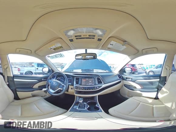 ✅ 2015 Toyota Highlander XLE • VIN: 5TDJKRFH4FS089500 • Lot: 92736185. Wystawiony na Copart z przebiegiem 200 098 mil. Bezpłatny archiwum sprzedaży aukcyjnych z USA i szczegółowy raport historii pojazdu na DreamBid. Zdjęcie 16.