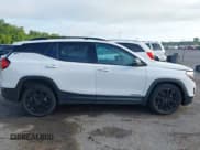 ✅ 2021 GMC Terrain SLT • VIN: 3GKALPEV4ML401282 • Lot: 42461732. Wystawiony na IAAI z przebiegiem 137 016 mil. Bezpłatny archiwum sprzedaży aukcyjnych z USA i szczegółowy raport historii pojazdu na DreamBid. Zdjęcie 13.