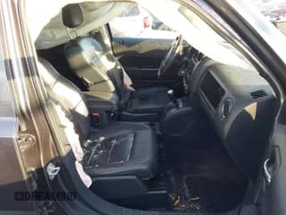 ✅ 2016 Jeep Patriot Latitude • VIN: 1C4NJRFB8GD708547 • Лот: 43592937. Опубликован ранее на IAAI с пробегом 143 035 миль. Бесплатный доступ к архиву аукционных продаж из США и подробный отчёт об истории автомобиля на DreamBid. Изображение 5.