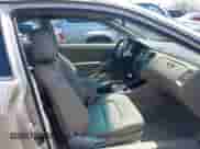 2001 Honda Accord EX z VIN 1HGCG225X1A001991, wystawiony jako IAAI lot #42386629 z przebiegiem 224 553 mil mil oraz . Historia ofert i sprzedaży dostępna na DreamBid. Obrazek 5.