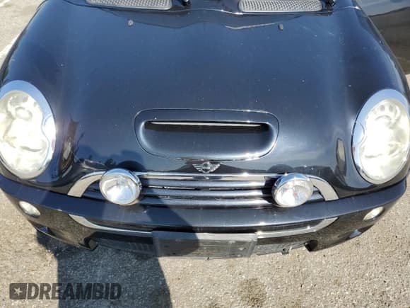 ✅ 2008 MINI Convertible S • VIN: WMWRH33508TL97385 • Lot: 45588455. Listed on Copart with 79,434 mi. Free auction sales archive from the USA and detailed vehicle history report at DreamBid. Image 11.