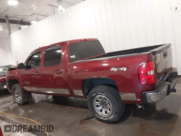✅ 2013 Chevrolet Silverado 1500 LTZ • VIN: 3GCPKTE70DG364758 • Lot: 42200342. Wystawiony na IAAI z przebiegiem 180 596 mil. Bezpłatny archiwum sprzedaży aukcyjnych z USA i szczegółowy raport historii pojazdu na DreamBid. Zdjęcie 15.