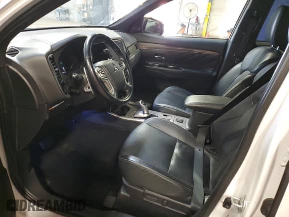 2019 Mitsubishi Outlander SEL with VIN JA4J24A58KZ046846, listed as a Copart auction lot 62961885 with 69,812 mi miles and Clean title. Bid and sale history available at DreamBid. Image 7.