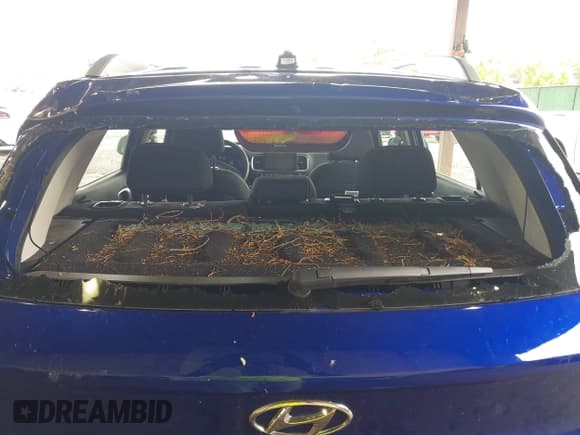 ✅ 2025 Hyundai Venue SEL • VIN: KMHRC8A32SU362585 • Lot: 42472883. Listed on IAAI with 3,133 mi. Free auction sales archive from the USA and detailed vehicle history report at DreamBid. Image 6.