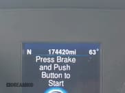 ✅ 2014 Chrysler 300 C John Varvatos Limited Edition • VIN: 2C3CCAJG4EH236969 • Lot: 42619408. Wystawiony na IAAI z przebiegiem 174 420 mil. Bezpłatny archiwum sprzedaży aukcyjnych z USA i szczegółowy raport historii pojazdu na DreamBid. Zdjęcie 15.