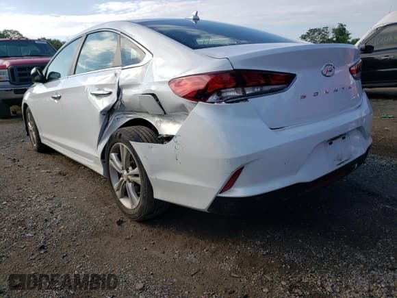 ✅ 2018 Hyundai Sonata Limited • VIN: 5NPE34AF5JH614439 • Lot: 52914852. Listed on Copart with 24,777 mi. Free auction sales archive from the USA and detailed vehicle history report at DreamBid. Image 3.