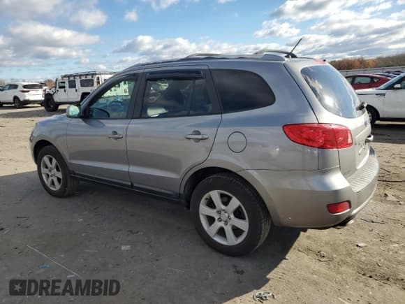 ✅ 2007 Hyundai Santa Fe SE • VIN: 5NMSH73E07H021779 • Lot: 81093694. Listed on Copart with 205,443 mi. Free auction sales archive from the USA and detailed vehicle history report at DreamBid. Image 2.