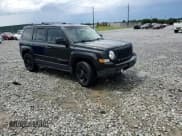 ✅ 2015 Jeep Patriot Sport • VIN: 1C4NJPBA0FD178378 • Lot: 67722655. Wystawiony na Copart z przebiegiem 101 923 mil. Bezpłatny archiwum sprzedaży aukcyjnych z USA i szczegółowy raport historii pojazdu na DreamBid. Zdjęcie 14.
