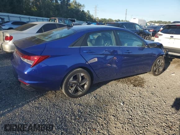 ✅ 2022 Hyundai Elantra SEL • VIN: 5NPLN4AG6NH067343 • Lot: 87260545. Listed on Copart with 24,422 mi. Free auction sales archive from the USA and detailed vehicle history report at DreamBid. Image 3.