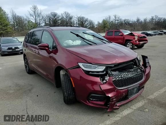 ✅ 2021 Chrysler Pacifica Touring L • VIN: 2C4RC3BG7MR567702 • Lot: 51490415. Wystawiony na Copart z przebiegiem 62 689 mil. Bezpłatny archiwum sprzedaży aukcyjnych z USA i szczegółowy raport historii pojazdu na DreamBid. Zdjęcie 12.