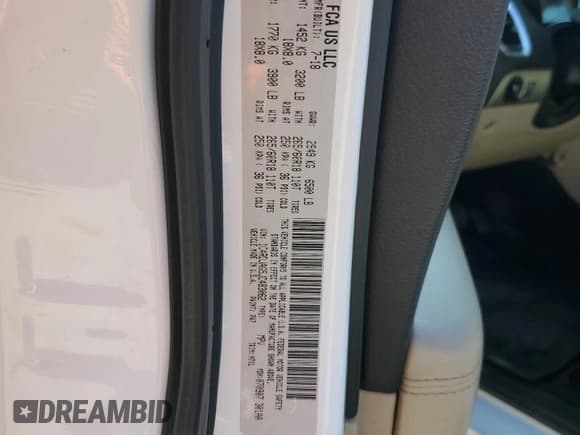 ✅ 2018 Dodge Durango SXT • VIN: 1C4RDJAG5JC483062 • Лот: 90942785. Опубликован ранее на Copart с пробегом 230 599 миль. Бесплатный доступ к архиву аукционных продаж из США и подробный отчёт об истории автомобиля на DreamBid. Изображение 13.