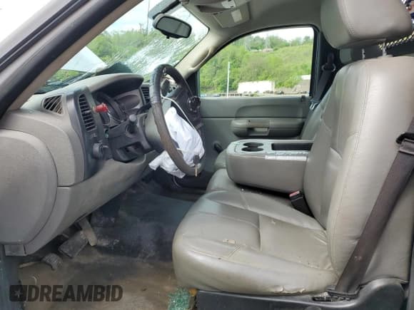 ✅ 2008 GMC Sierra 2500HD Work Truck • VIN: 1GDHC24K68E146642 • Лот: 56474815. Опубликован ранее на Copart с пробегом 204 222 миль. Бесплатный доступ к архиву аукционных продаж из США и подробный отчёт об истории автомобиля на DreamBid. Изображение 7.