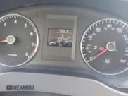 ✅ 2013 Volkswagen Jetta SE • VIN: 3VWDP7AJ2DM421232 • Lot: 42377946. Wystawiony na IAAI z przebiegiem 160 796 mil. Bezpłatny archiwum sprzedaży aukcyjnych z USA i szczegółowy raport historii pojazdu na DreamBid. Zdjęcie 15.