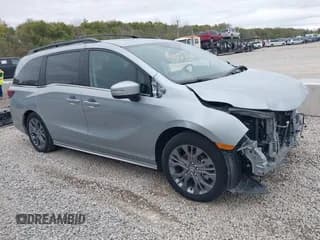 ✅ 2025 Honda Odyssey Touring • VIN: 5FNRL6H89SB011692 • Lot: 43515660. Listed on IAAI with 14,676 mi. Free auction sales archive from the USA and detailed vehicle history report at DreamBid. Image 1.