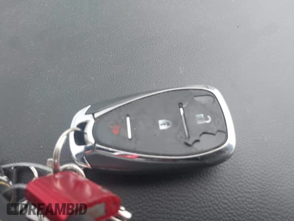 ✅ 2021 Chevrolet Traverse LS • VIN: 1GNERFKW4MJ133044 • Lot: 42858024. Listed on IAAI with 178,015 mi. Free auction sales archive from the USA and detailed vehicle history report at DreamBid. Image 11.