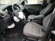 ✅ 2018 Hyundai Santa Fe 2.4L • VIN: 5NMZT3LB7JH105231 • Лот: 71152312. Опубликован ранее на Copart с пробегом 55 497 миль. Бесплатный доступ к архиву аукционных продаж из США и подробный отчёт об истории автомобиля на DreamBid. Изображение 7.