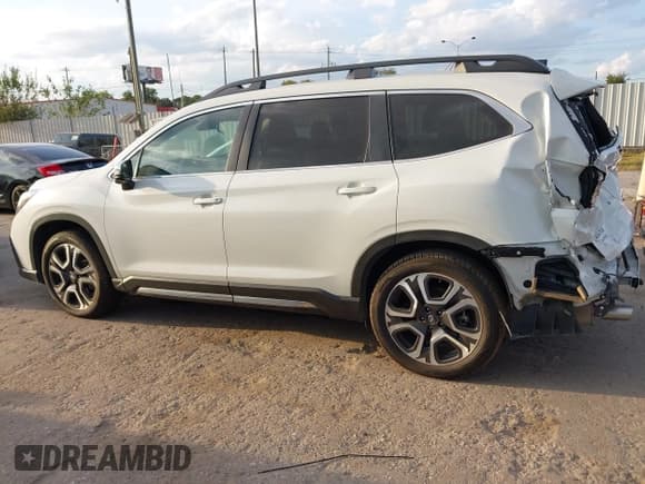 ✅ 2023 Subaru Ascent Limited • VIN: 4S4WMARD5P3441833 • Lot: 43363965. Listed on IAAI with 48,299 mi. Free auction sales archive from the USA and detailed vehicle history report at DreamBid. Image 13.