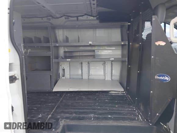 ✅ 2016 Ford Transit Cargo • VIN: 1FTYE1YM6GKB09630 • Lot: 43341143. Wystawiony na IAAI z przebiegiem 155 424 mil. Bezpłatny archiwum sprzedaży aukcyjnych z USA i szczegółowy raport historii pojazdu na DreamBid. Zdjęcie 8.