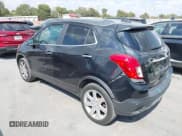 ✅ 2015 Buick Encore Leather • VIN: KL4CJGSB6FB251615 • Lot: 43353654. Wystawiony na IAAI z przebiegiem 111 932 mil. Bezpłatny archiwum sprzedaży aukcyjnych z USA i szczegółowy raport historii pojazdu na DreamBid. Zdjęcie 3.