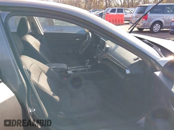 ✅ 2024 Nissan Altima SV • VIN: 1N4BL4DV2RN370756 • Lot: 43711356. Listed on IAAI with 51,551 mi. Free auction sales archive from the USA and detailed vehicle history report at DreamBid. Image 5.