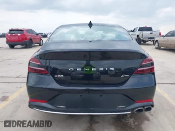 ✅ 2023 Genesis G70 2.0T • VIN: KMTG34TAXPU125643 • Lot: 42120428. Wystawiony na IAAI z przebiegiem 31 082 mil. Bezpłatny archiwum sprzedaży aukcyjnych z USA i szczegółowy raport historii pojazdu na DreamBid. Zdjęcie 16.