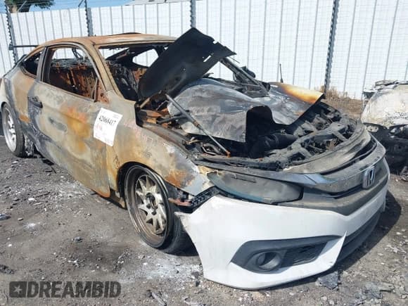 ✅ 2017 Honda Civic Touring • VIN: 2HGFC3B93HH356448 • Lot: 42068417. Listed on IAAI with Not provided. Free auction sales archive from the USA and detailed vehicle history report at DreamBid. Image 6.