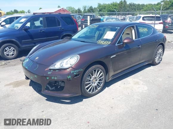 ✅ 2012 Porsche Panamera S • VIN: WP0AB2A75CL060106 • Lot: 42240948. Listed on IAAI with 52,294 mi. Free auction sales archive from the USA and detailed vehicle history report at DreamBid. Image 21.
