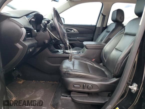 ✅ 2018 Chevrolet Traverse Premier • VIN: 1GNERKKW5JJ154182 • Lot: 70745164. Wystawiony na Copart z przebiegiem 132 546 mil. Bezpłatny archiwum sprzedaży aukcyjnych z USA i szczegółowy raport historii pojazdu na DreamBid. Zdjęcie 7.