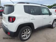 ✅ 2017 Jeep Renegade Altitude • VIN: ZACCJABB7HPE80767 • Lot: 42469074. Wystawiony na IAAI z przebiegiem 222 673 mil. Bezpłatny archiwum sprzedaży aukcyjnych z USA i szczegółowy raport historii pojazdu na DreamBid. Zdjęcie 4.