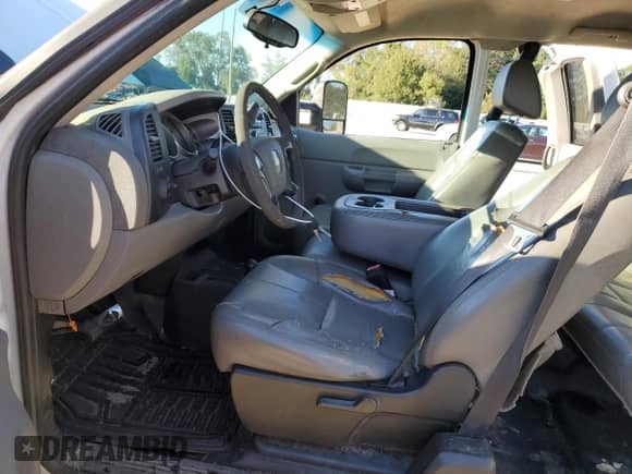 2008 Chevrolet Silverado 2500HD Work Truck with VIN 1GCHK29K08E176087, listed as a Copart auction lot 86707775 with Not provided miles and Salvage title. Bid and sale history available at DreamBid. Image 7.