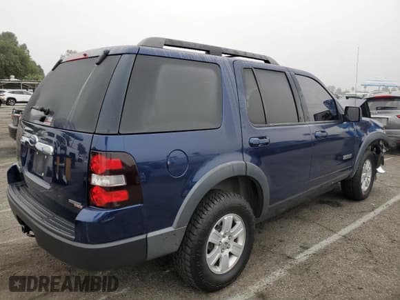 ✅ 2007 Ford Explorer XLT • VIN: 1FMEU63E07UB33506 • Лот: 85313935. Опубликован ранее на Copart с пробегом 120 282 миль. Бесплатный доступ к архиву аукционных продаж из США и подробный отчёт об истории автомобиля на DreamBid. Изображение 3.