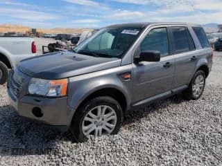 ✅ 2008 Land Rover LR2 SE • VIN: SALFS24N48H047012 • Lot: 68168895. Wystawiony na Copart z przebiegiem 205 702 mil. Bezpłatny archiwum sprzedaży aukcyjnych z USA i szczegółowy raport historii pojazdu na DreamBid. Zdjęcie 1.