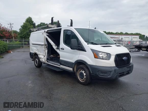 ✅ 2021 Ford Transit Cargo • VIN: 1FTYE1Y8XMKA75092 • Lot: 42935679. Wystawiony na IAAI z przebiegiem 97 414 mil. Bezpłatny archiwum sprzedaży aukcyjnych z USA i szczegółowy raport historii pojazdu na DreamBid. Zdjęcie 1.