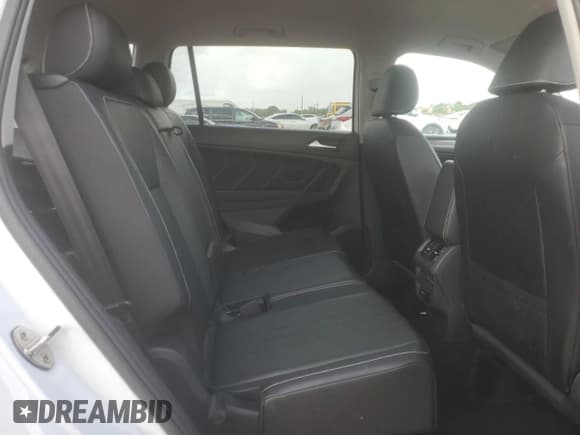 ✅ 2024 Volkswagen Tiguan SE • VIN: 3VV3B7AX4RM005595 • Lot: 84922015. Wystawiony na Copart z przebiegiem 39 150 mil. Bezpłatny archiwum sprzedaży aukcyjnych z USA i szczegółowy raport historii pojazdu na DreamBid. Zdjęcie 11.