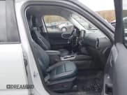 ✅ 2021 Ford Bronco Sport Outer Banks • VIN: 3FMCR9C65MRA79755 • Lot: 43582270. Wystawiony na IAAI z przebiegiem 68 252 mil. Bezpłatny archiwum sprzedaży aukcyjnych z USA i szczegółowy raport historii pojazdu na DreamBid. Zdjęcie 5.