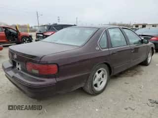 1995 Chevrolet Caprice z VIN 1G1BL52P5SR146120, wystawiony jako Copart lot #50930555 z przebiegiem 938 938 mil mil oraz Nie do naprawy • Non repairable. Historia ofert i sprzedaży dostępna na DreamBid. Obrazek 3.