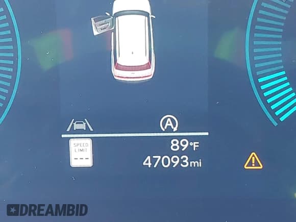 ✅ 2025 Hyundai Santa Fe SE • VIN: 5NMP14GL0SH106499 • Lot: 43292236. Listed on IAAI with 47,093 mi. Free auction sales archive from the USA and detailed vehicle history report at DreamBid. Image 16.